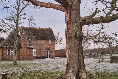 Stunning Coach House in Sussex Villa in Mid Sussex District