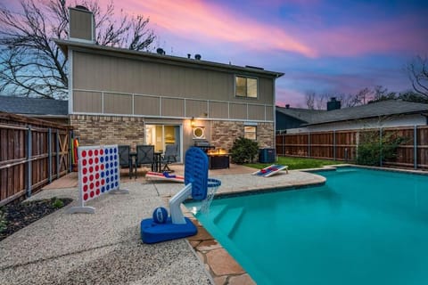 Plano getaway - pool and fire pit Casa in Plano
