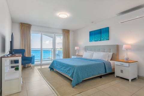 Sunset Beach Condo - Luxury 1BR Suite next to The Morgan Resort Condominio in Simpson Bay