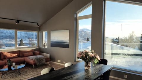 Staying Apt 5 - New and modern Condo in Tromso