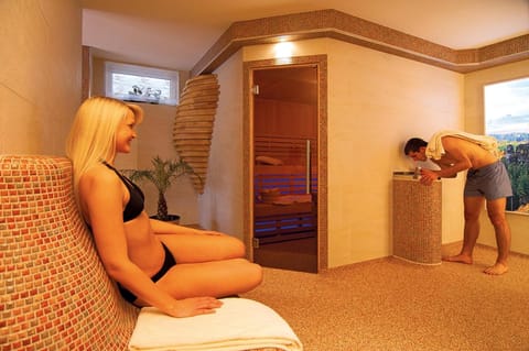 Sauna, Steam room, Spa and wellness centre/facilities