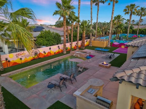 Garden view, Swimming pool, sunbed