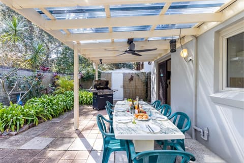 Patio, Dining area