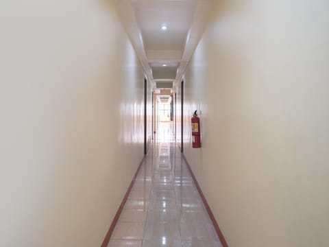 OYO 912 Fb Suites Hotel in Cagayan de Oro