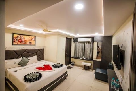 HOTEL PARAMESHWARA luxury awaits Hotel in Vijayawada