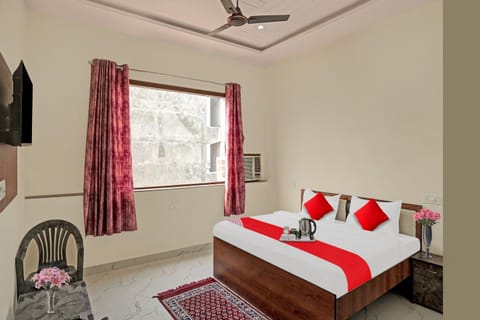 OYO Ct Hotel Hotel in Noida