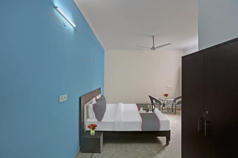 OYO Rajvanshi Residency Hotel in Gurugram