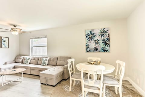 Light and Airy Jupiter Townhome Near Beaches! House in Jupiter