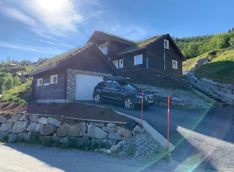 Fjelltun Lodge House in Vestland