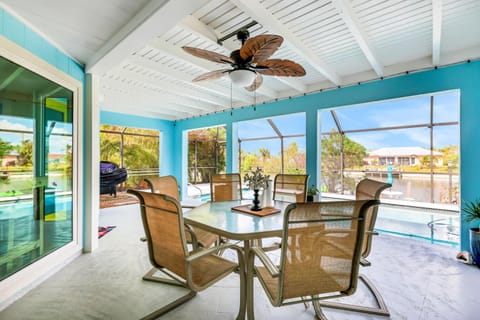 Three Palms Retreat Casa in North Fort Myers