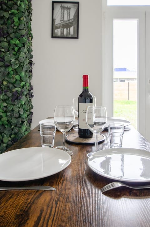 Dining area, Garden view