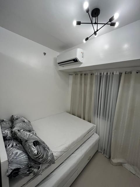 Posh 1BR @ SM Southmall w/ 100mbps and Netflix Appartement-Hotel in Las Pinas