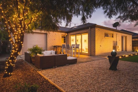 Property building, Patio, Garden, Garden view