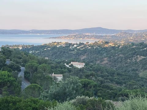 Villa provençale Magnifique vue Golfe de St Tropez Villa in Roquebrune-sur-Argens