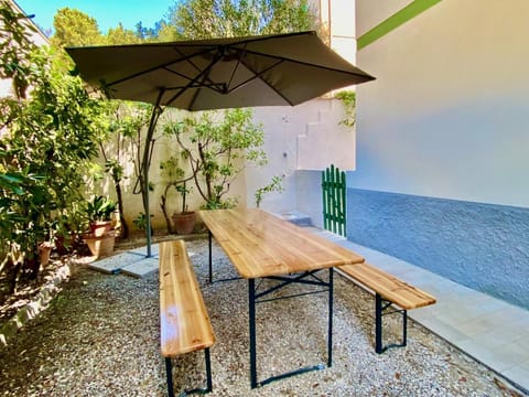 Day, Garden, Dining area, Garden view