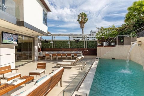 Euroluxe Villa in West Hollywood