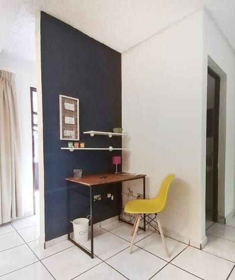 San Benito 2Brm Near Zona Rosa &Malls Wifi&CableTV Apartment in San Salvador