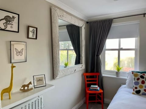 Cosy Georgian Cottage - Parking - Central Frome House in Frome