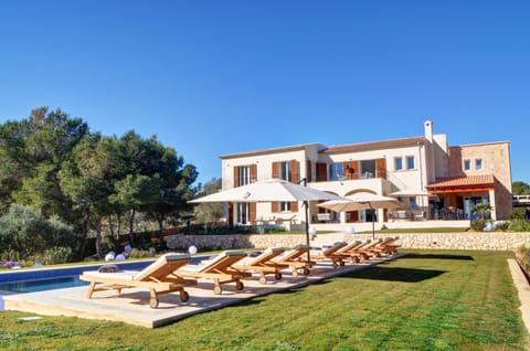 Elegant Mallorca Home Can Estera 6 bedrooms all Ensuite Extra Large Private Pool Porto Colom Villa in Llevant