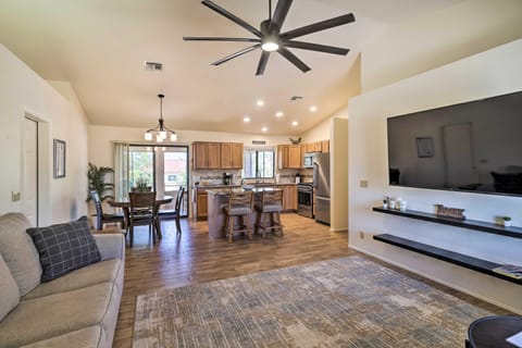 Lake Havasu Escape with Game Room and Mtn Views! House in Lake Havasu City