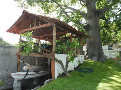Habitación independiente a pie del lago con AC Condo in Tequesquitengo