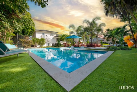 Unique Flagler's Mansion Pickleball Court L37 Villa in Coral Gables