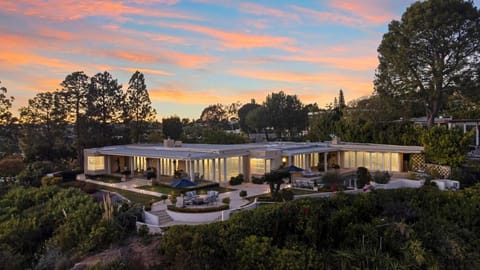 Trousdale Grand Villa in Beverly Hills