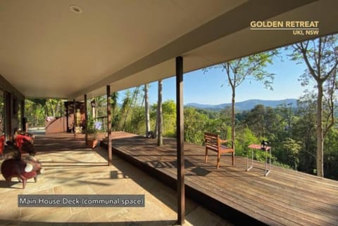 Golden Retreat Ultimate 5 Bed - Villa & Guesthouse Villa in Uki
