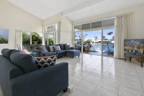 11 Seamount Quay Noosa Waters House in Noosaville