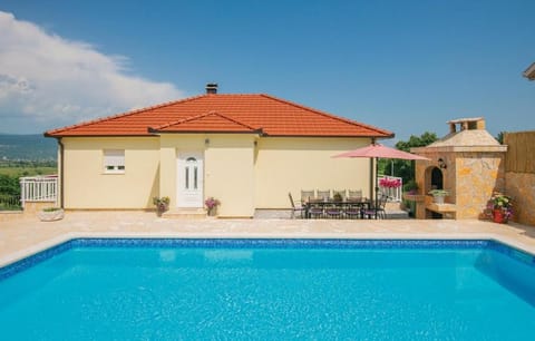 Property building, Pool view, Swimming pool