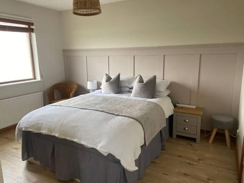 Whitepark Cottage - your home away from home House in Ballycastle