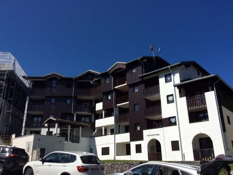 Appartement cosy à Morillon - 6 pers, internet - FR-1-815-90 Apartment in Morillon