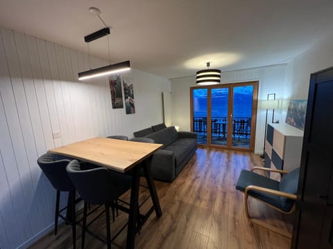 Cosy studio for 4 near ski lift, MELEZES K22 Wohnung in Sion