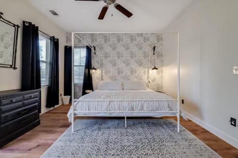 Bed, Bedroom, fireplace, wardrobe