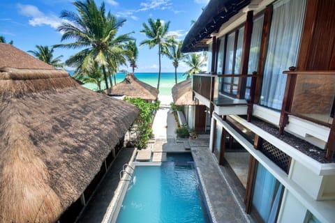 Balcony/Terrace, Pool view, Sea view