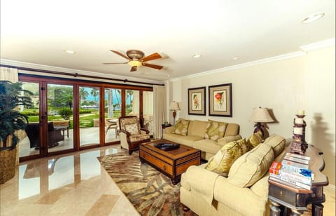 Palms 20 Luxury Oceanfront Villa Villa in Playa Flamingo