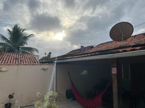 Nosso Repouso Saquarema - Casa inteira com Piscina,churrasqueira privativos, Wi-fi,900m da praia, Tv-Smart. House in Saquarema