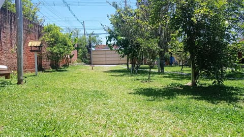 Estúdio dentro de uma chácara em Botucatu rubiao jr House in Botucatu