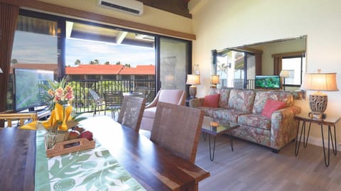 Maui Westside Presents: Papakea J401 Top floor Ocean Views Apartment hotel in Kaanapali
