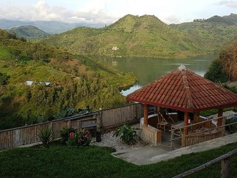 Kivu Macheo eco-lodge Natur-Lodge in Tanzania