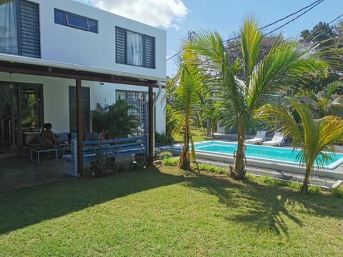 Property building, Garden view