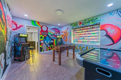 Miami House Pool Game Room BBQ L24 House in Miami Gardens