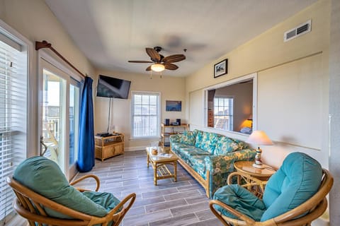 Blockade Runner 852 #111DS-H Apartment in Hatteras Island