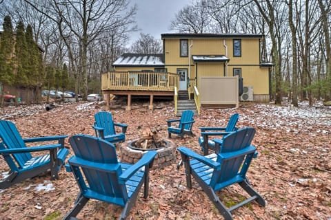 Peaceful Poconos Home with Hot Tub and Game Room! House in Hickory Run State Park