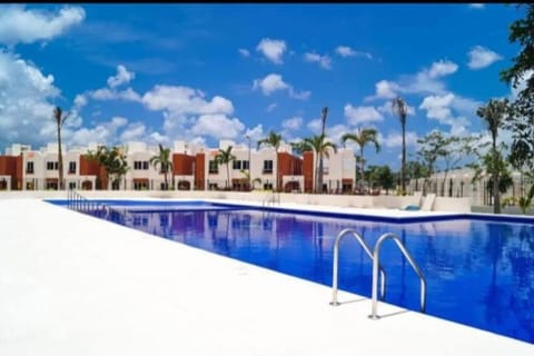 Cancún Smart House with pool & AquaPark Apartment in Cancun