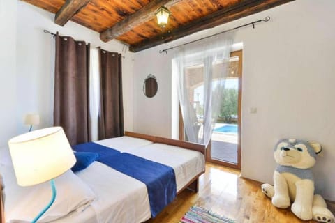 Villa Sole in Central Istria for 10 people with 4 beedrooms and private pool Chalet in Vodnjan