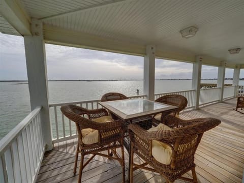 Casa- Del- Sol House in Rockport