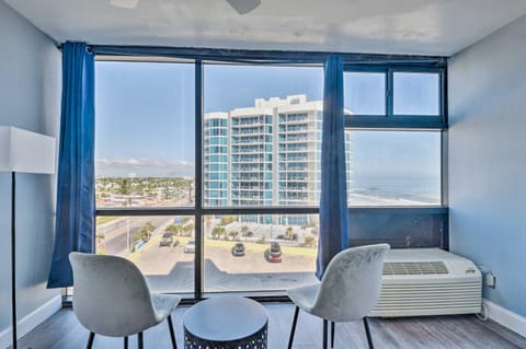 Beachfront Daytona Studio, Close to Parks! Apartment in Daytona Beach Shores