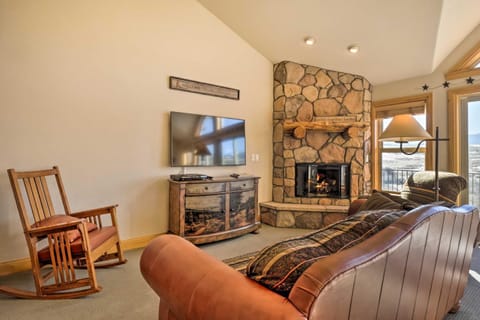 Tabernash Townhome, Close to Skiing and Trails! Casa in Tabernash