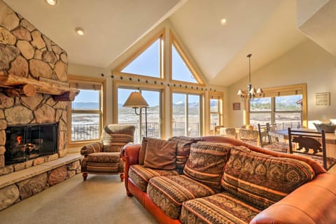 Tabernash Townhome, Close to Skiing and Trails! Maison in Tabernash